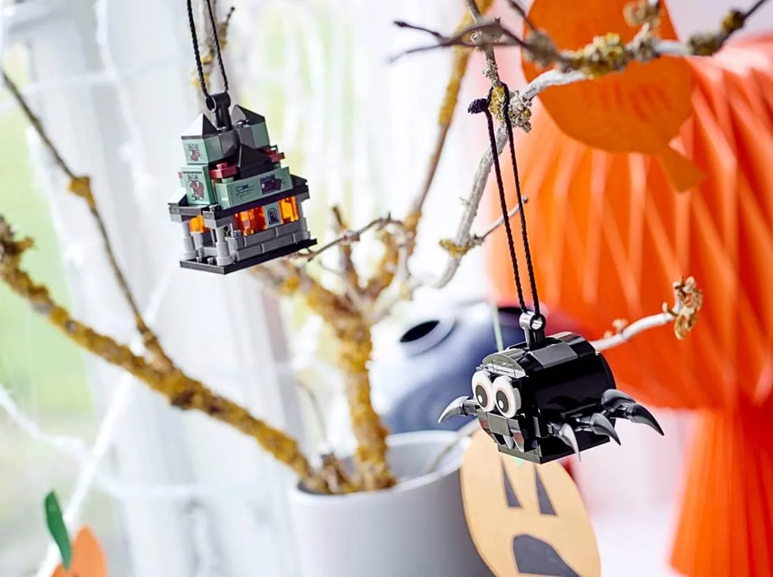 LEGO Halloween Spider and Haunted House Set 40493